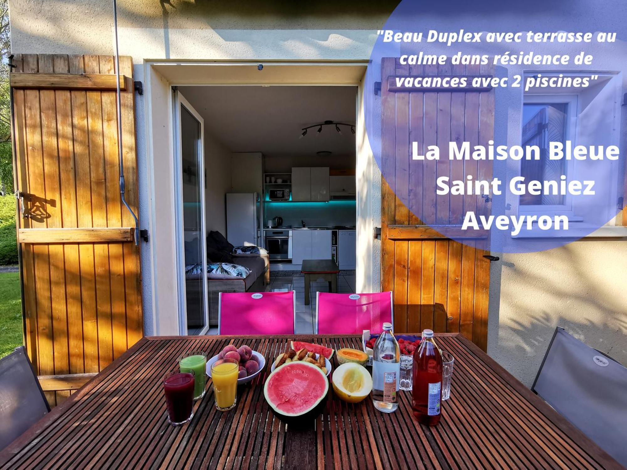 La Maison Bleue, Village Vacances, Piscine, Parking Saint-Geniez-d'Olt Exterior foto