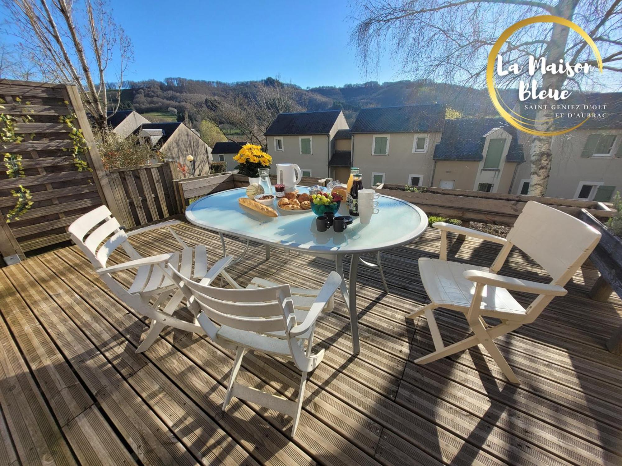 La Maison Bleue, Village Vacances, Piscine, Parking Saint-Geniez-d'Olt Exterior foto