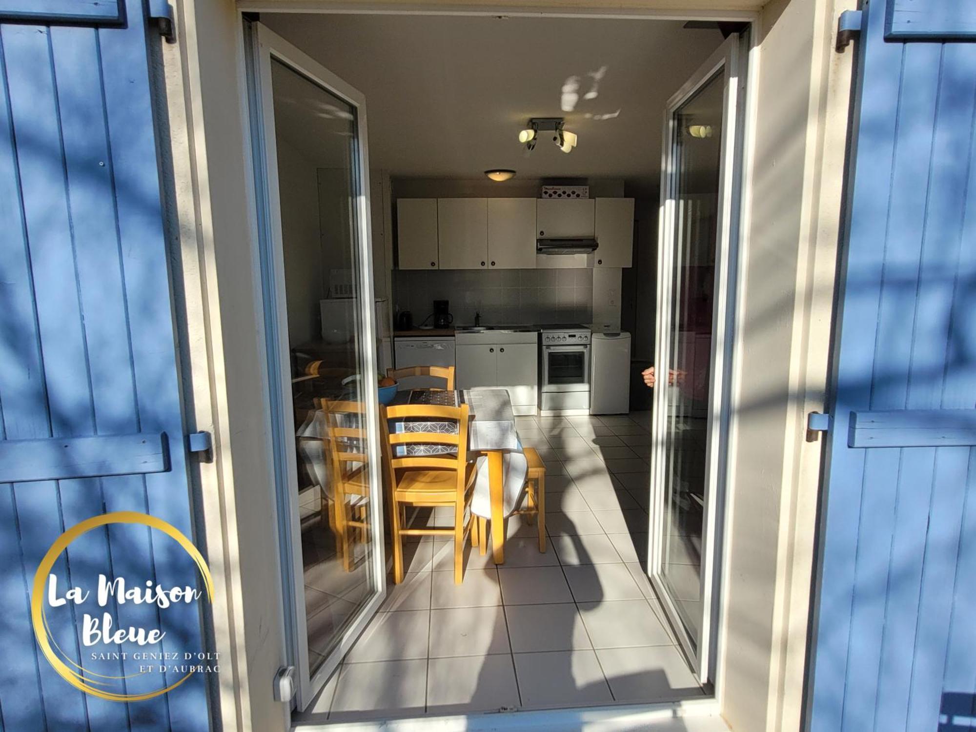 La Maison Bleue, Village Vacances, Piscine, Parking Saint-Geniez-d'Olt Exterior foto