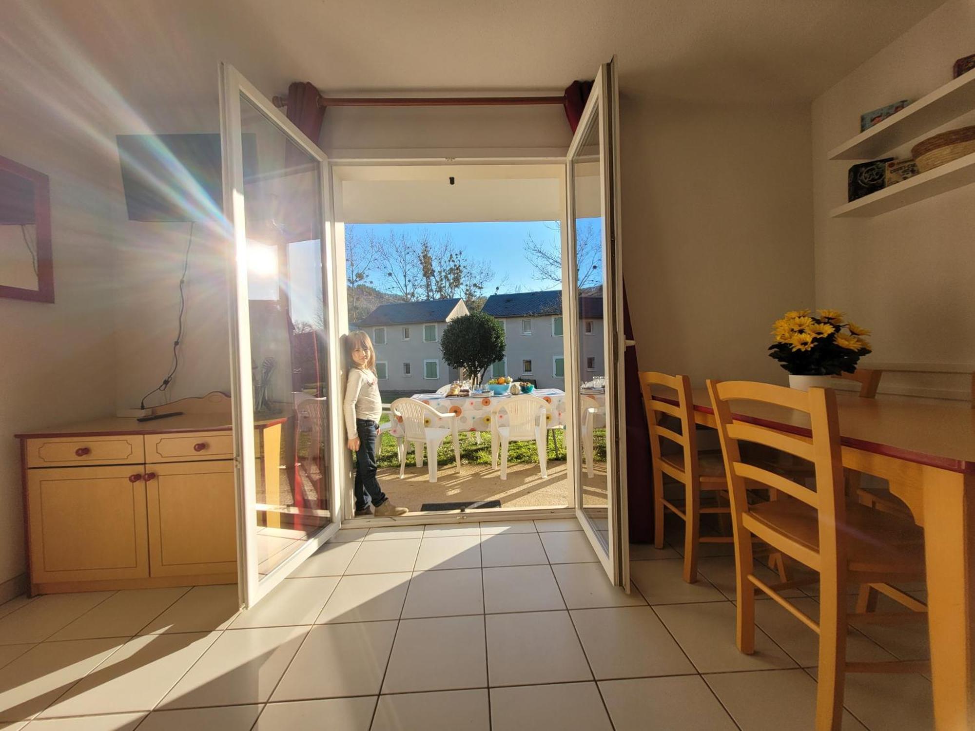 La Maison Bleue, Village Vacances, Piscine, Parking Saint-Geniez-d'Olt Exterior foto