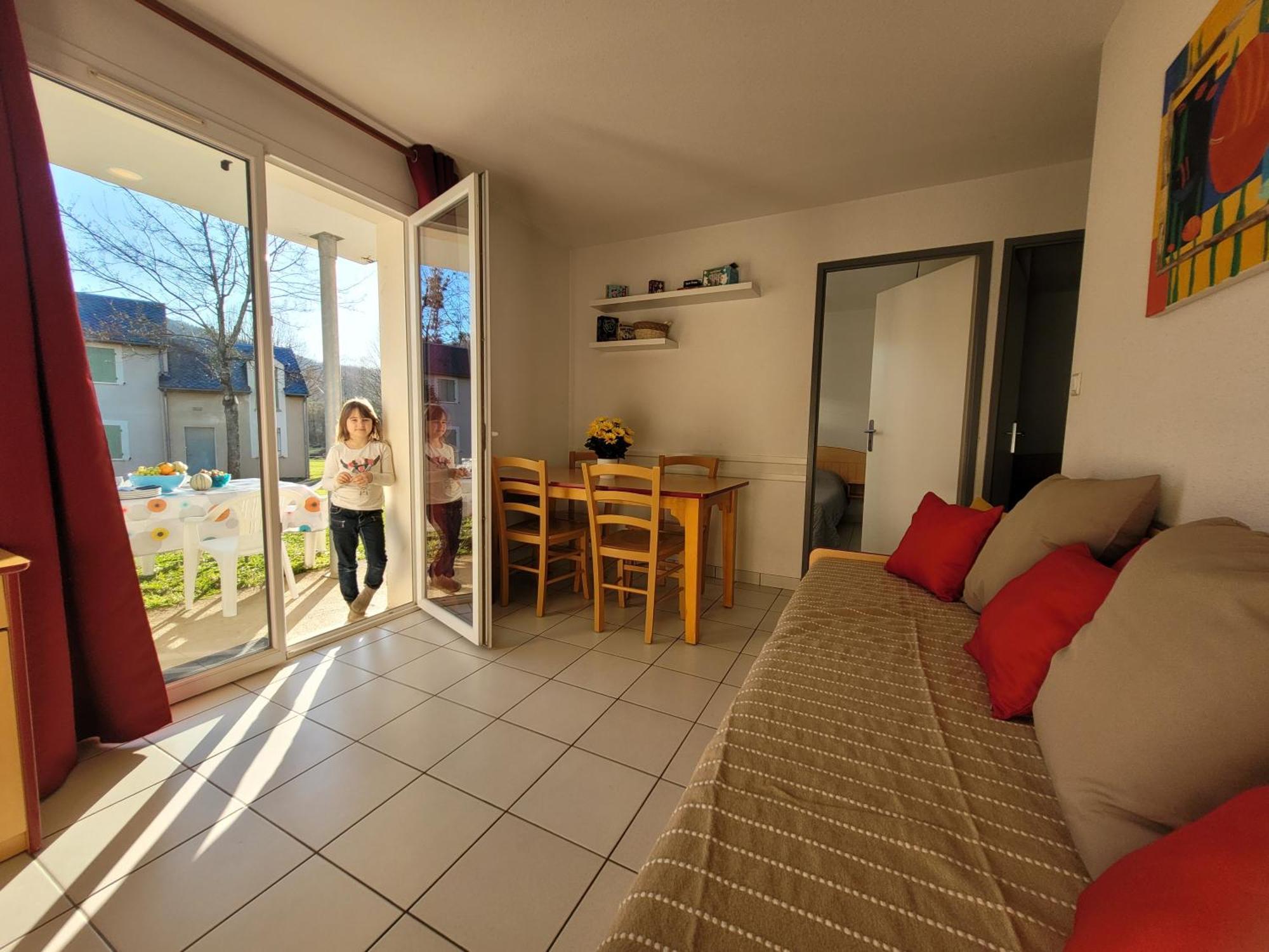 La Maison Bleue, Village Vacances, Piscine, Parking Saint-Geniez-d'Olt Exterior foto
